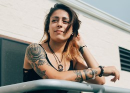 有纹身的美女图片