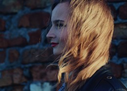 美丽的金发美女图片