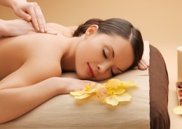 欧美美女做休闲SPA图片