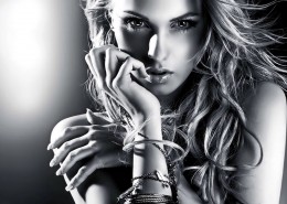 黑白照美女图片