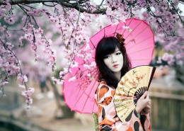 打伞的女孩图片