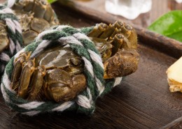 新鲜营养的大闸蟹图片