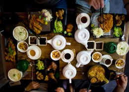 丰盛的美食图片