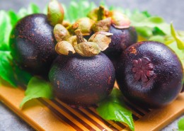 放到桌上的新鲜水果图片大全