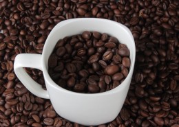 杯中的咖啡豆图片大全