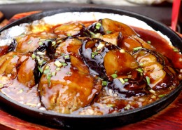 好吃的铁板红烧茄盒图片