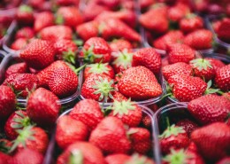 新鲜的草莓图片大全