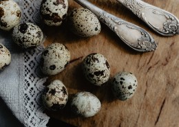 营养美味的鹌鹑蛋图片