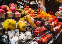 集市上的各种食物图片