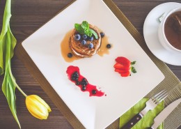 美味可口的蛋糕甜点图片