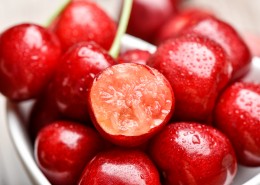 红色的车厘子图片