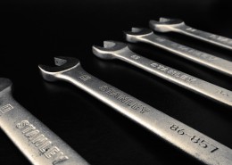 五金扳手高清图片