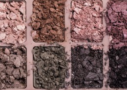 色彩好看的美妆眼影图片