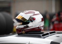 炫酷的摩托车头盔图片