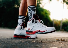 舒适的运动鞋图片