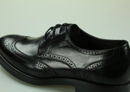 黑色商务男士皮鞋图片