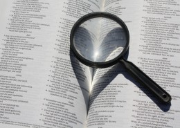 放大镜高清图片