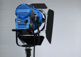 工作室照明灯图片