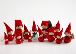 圣诞树上的装饰挂件图片