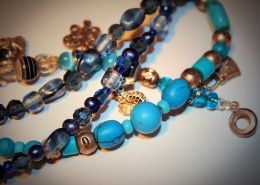 玻璃珠饰品图片