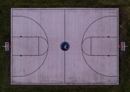 航拍角度下的篮球场图片大全