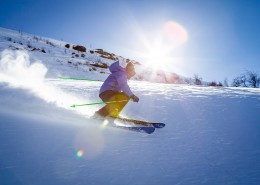 高山滑雪运动图片