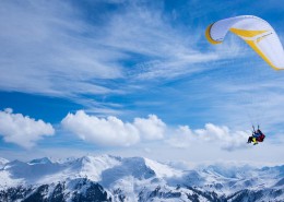 高空极限跳伞图片