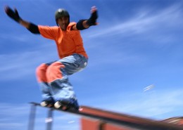 旱冰鞋运动图片