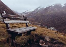 户外的长椅图片