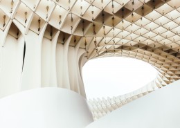 优美的曲线建筑图片