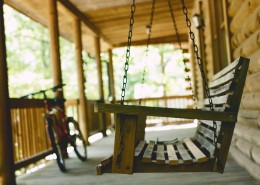 公园秋千的图片