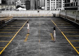 空旷的停车场图片