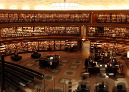 宏伟大气的图书馆图片