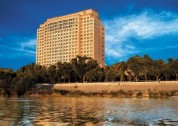 哈尔滨香格里拉大酒店外观图片