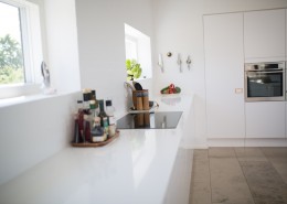 简约风格的室内装潢图片