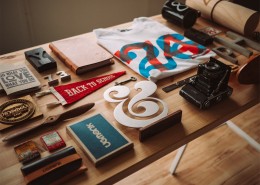 Sheldon的令人羡慕的工作台图片