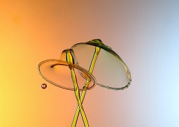 交叉的水花图片