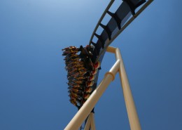 刺激的过山车图片