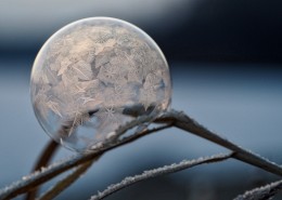 冰冻气泡高清图片