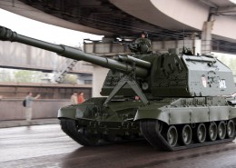 俄罗斯联盟152毫米双管自行火炮图片