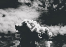 天空中的乌云图片