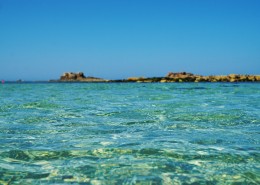 广阔的海面图片