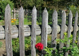 木头栅栏图片
