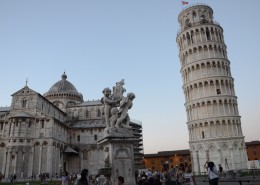 比萨斜塔图片