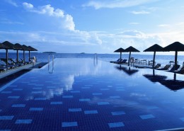 美丽迷人的马尔代夫海滨风景图片