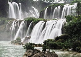 广西德天瀑布风景图片