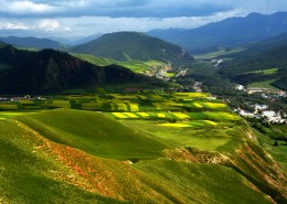 青海祁连卓尔山风景图片