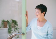 老年人读书看报图片大全