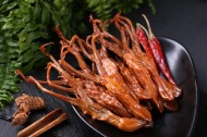 美味好吃的零食鸭货（鸭头,鸭舌,鸭翅）图片