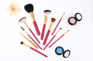 不同功能的化妆刷图片